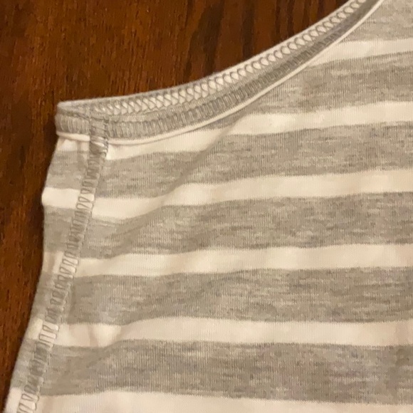 Most fun tank ever! Over a T or tank this is fabulous! Great colors & design. - Picture 4 of 6